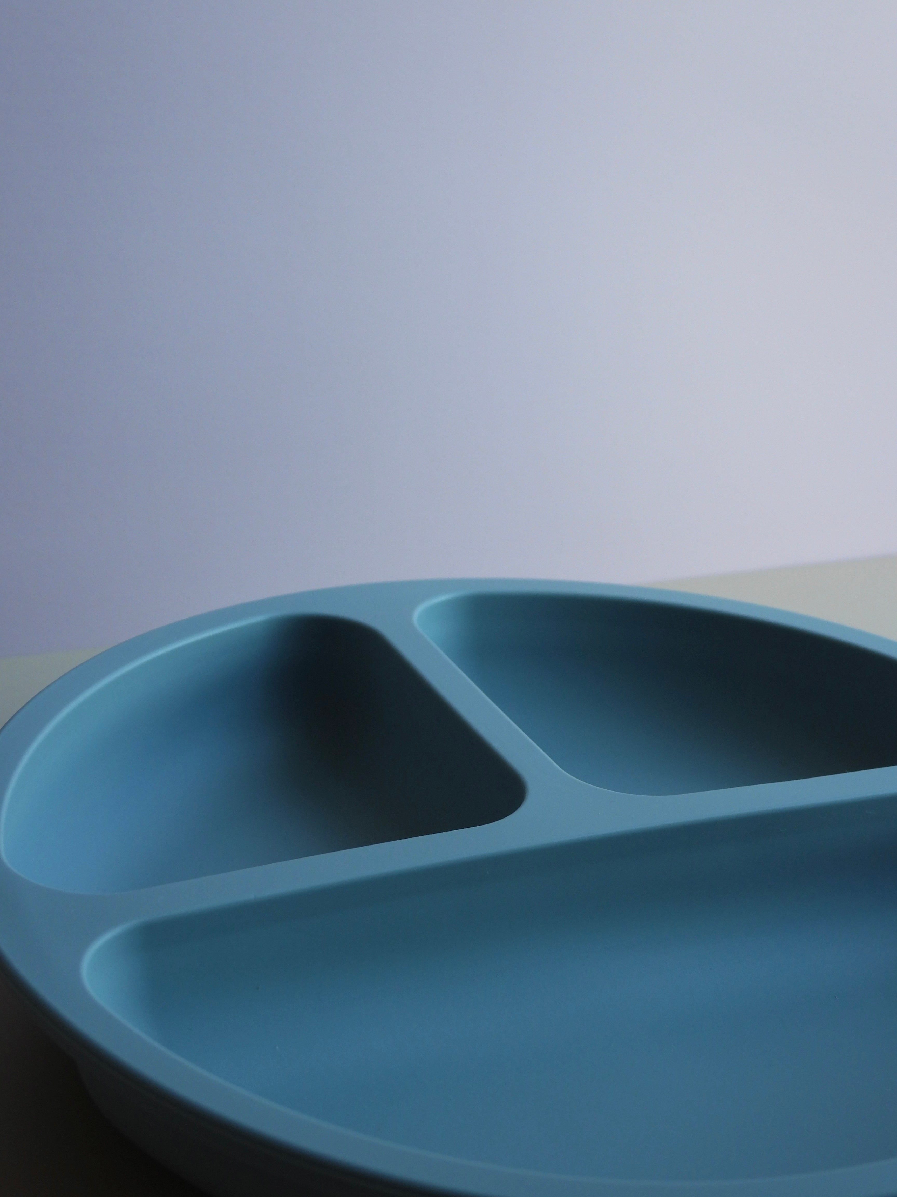 Silicone Baby Feeding Set - Round Plate With Suction
