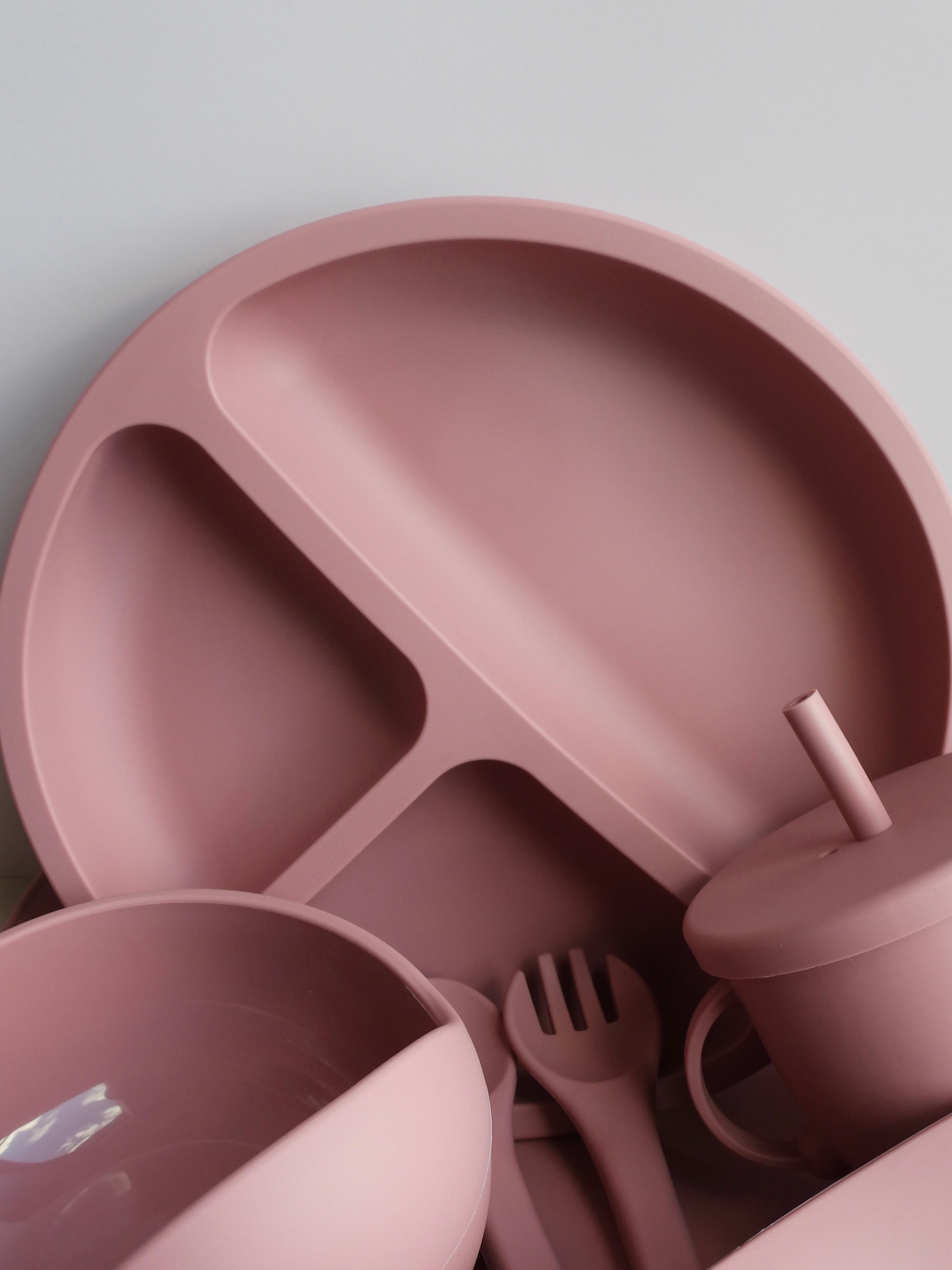 Silicone Baby Feeding Set - Round Plate With Suction